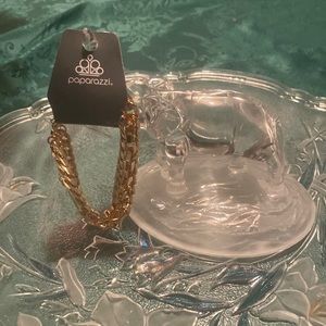 NWT Paparazzi Gold Bracelet